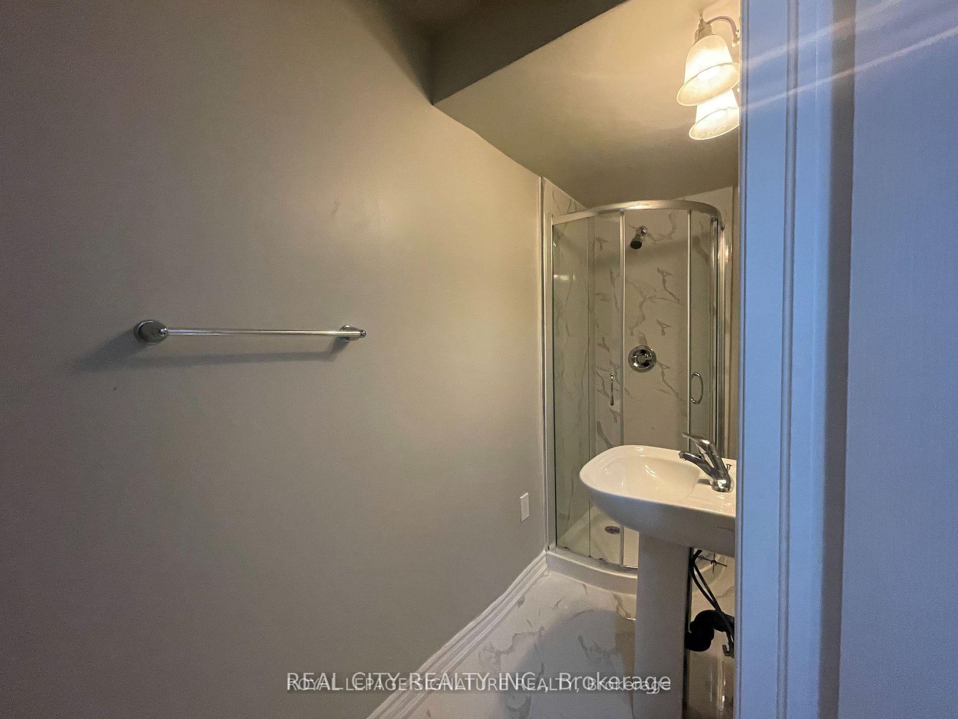 Photo 5 of 38 Stewardship Road, Brampton, Northwest Brampton — HOMEH
