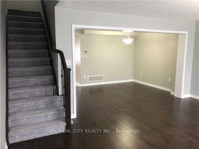 Photo 13 of 38 Stewardship Road, Brampton, Northwest Brampton — HOMEH