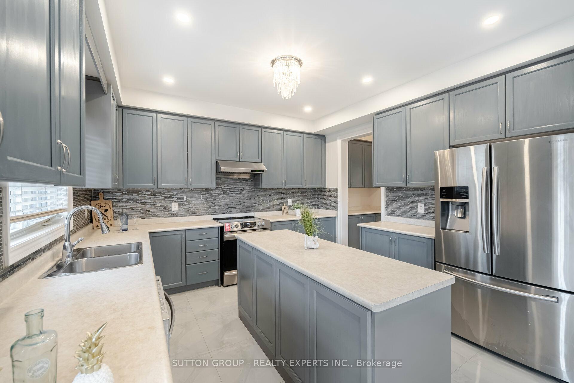 Photo 6 of 8 Decorso Drive, Brampton, Bram East — HOMEH
