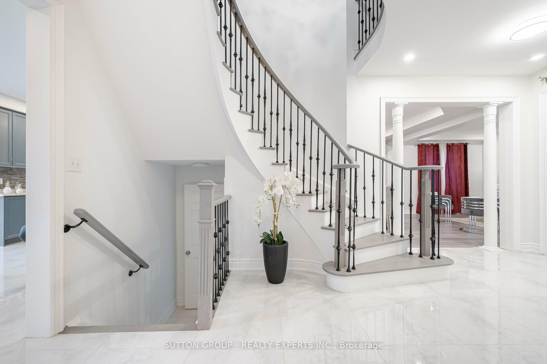 Photo 12 of 8 Decorso Drive, Brampton, Bram East — HOMEH