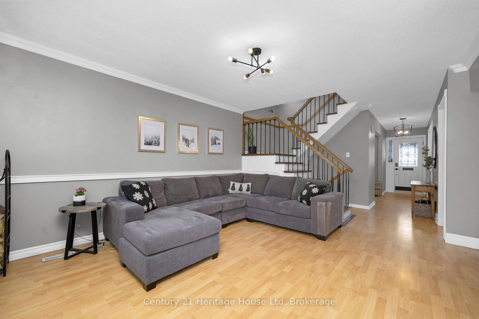 Photo 12 of 41 Royal Palm Drive, Brampton, Heart Lake East — HOMEH