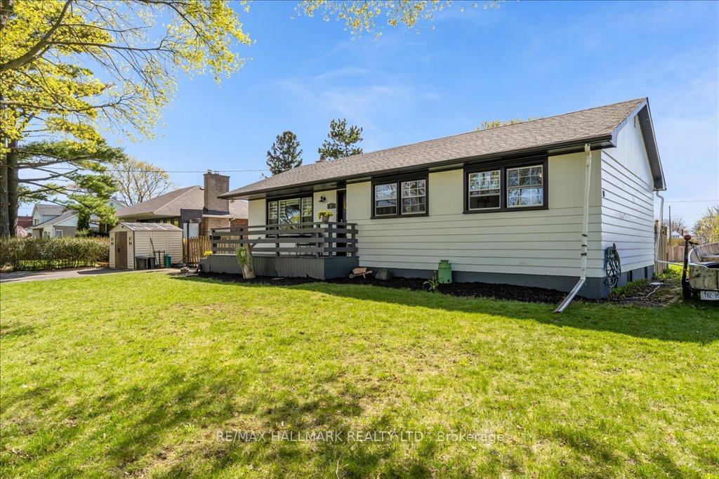 Photo 4 of 10 Cayuga Street, St. Catharines, Haig — HOMEH
