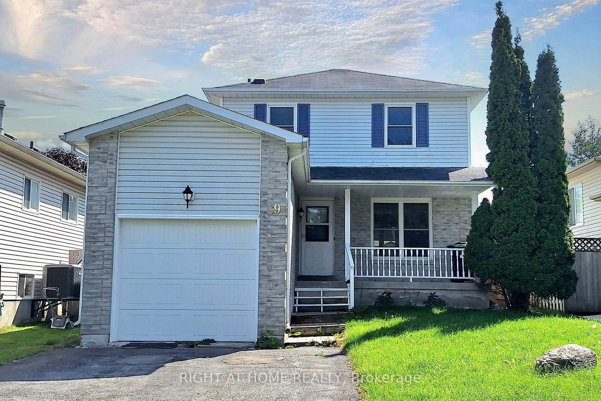 Photo 1 of 9 Ward Drive, Barrie, Painswick South — HOMEH