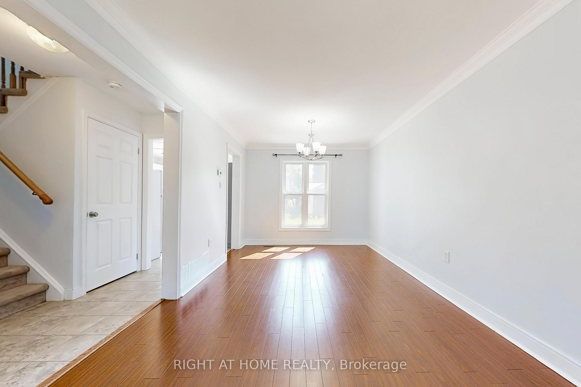 Photo 4 of 9 Ward Drive, Barrie, Painswick South — HOMEH
