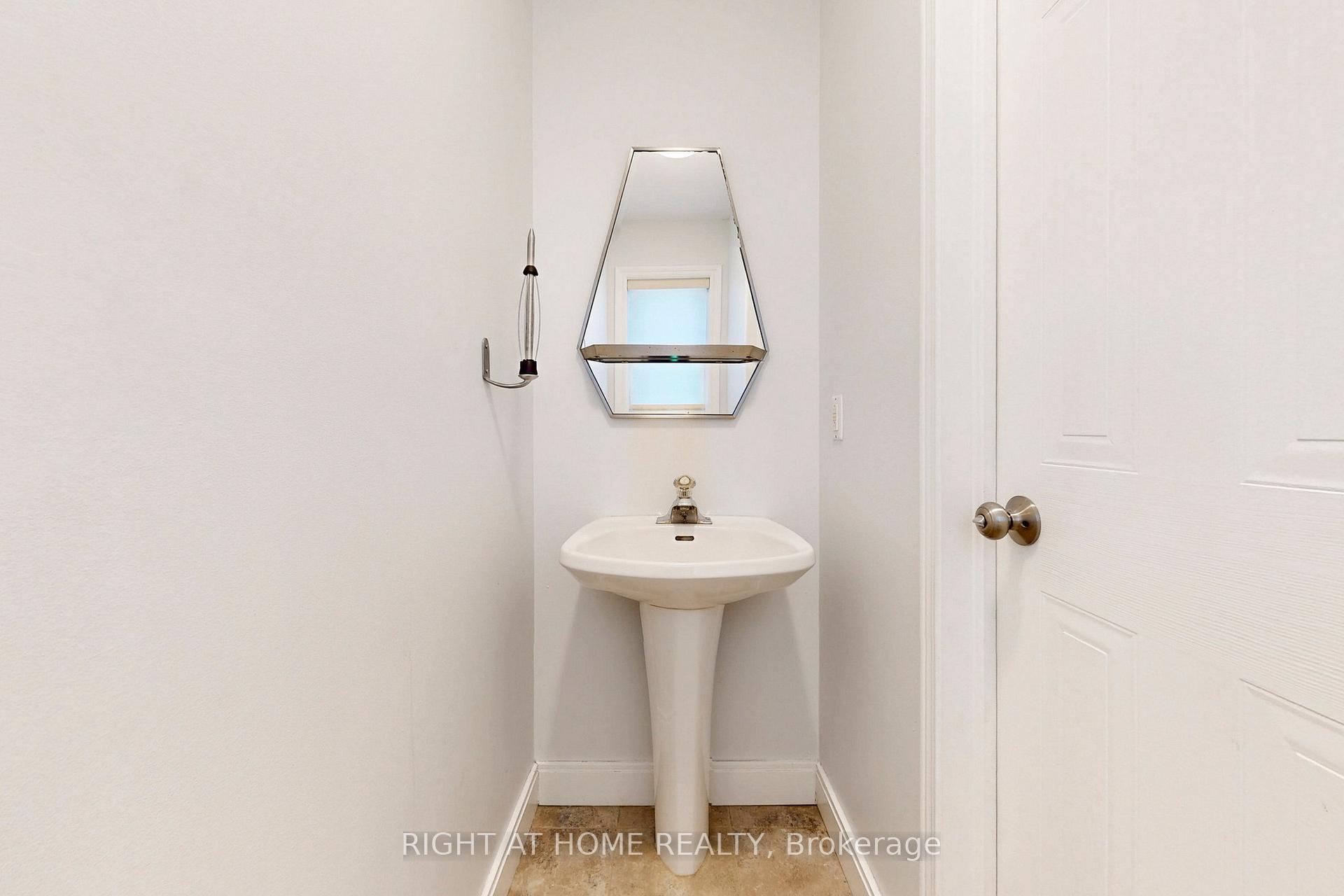 Photo 10 of 9 Ward Drive, Barrie, Painswick South — HOMEH