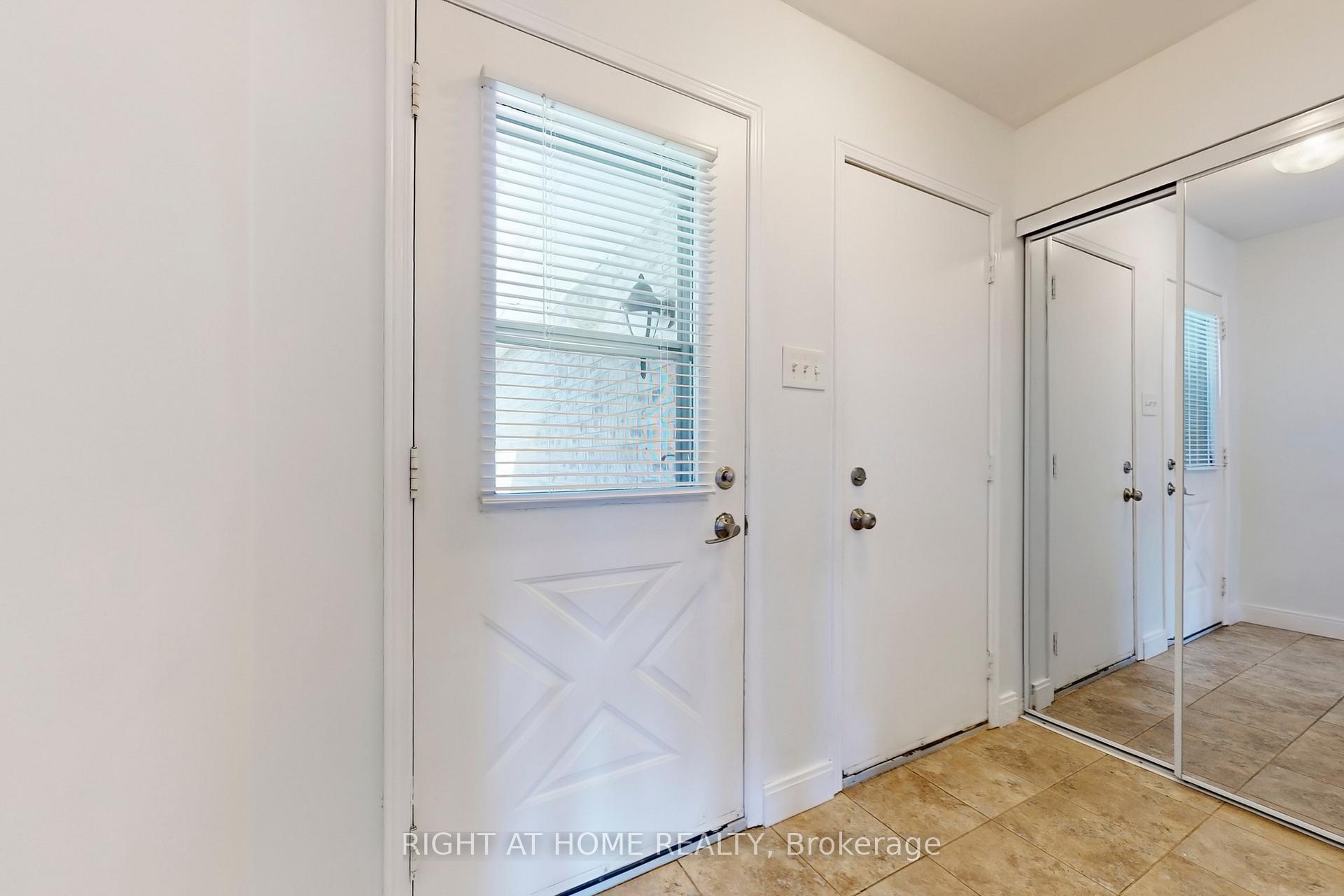 Photo 11 of 9 Ward Drive, Barrie, Painswick South — HOMEH