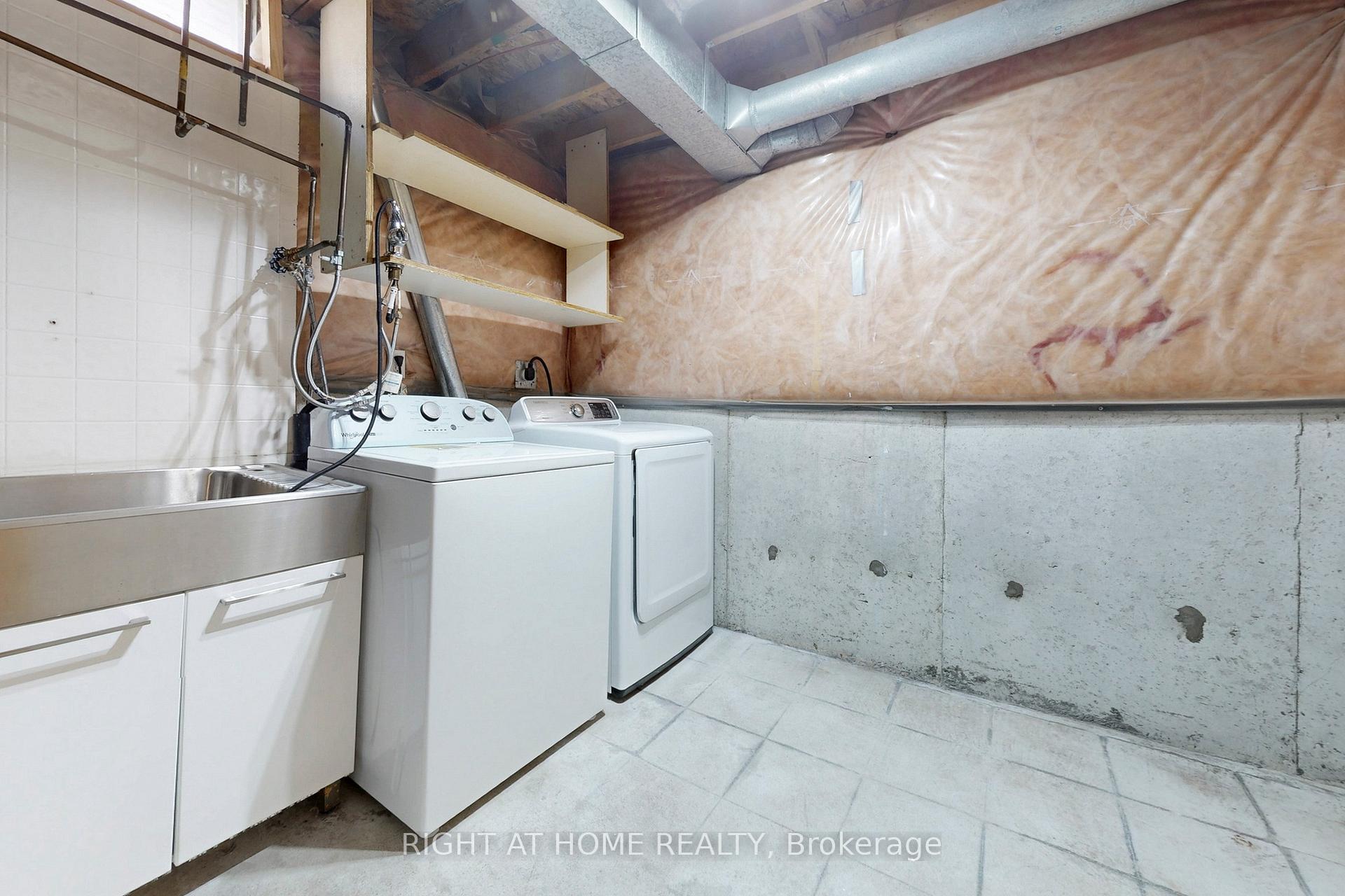 Photo 18 of 9 Ward Drive, Barrie, Painswick South — HOMEH