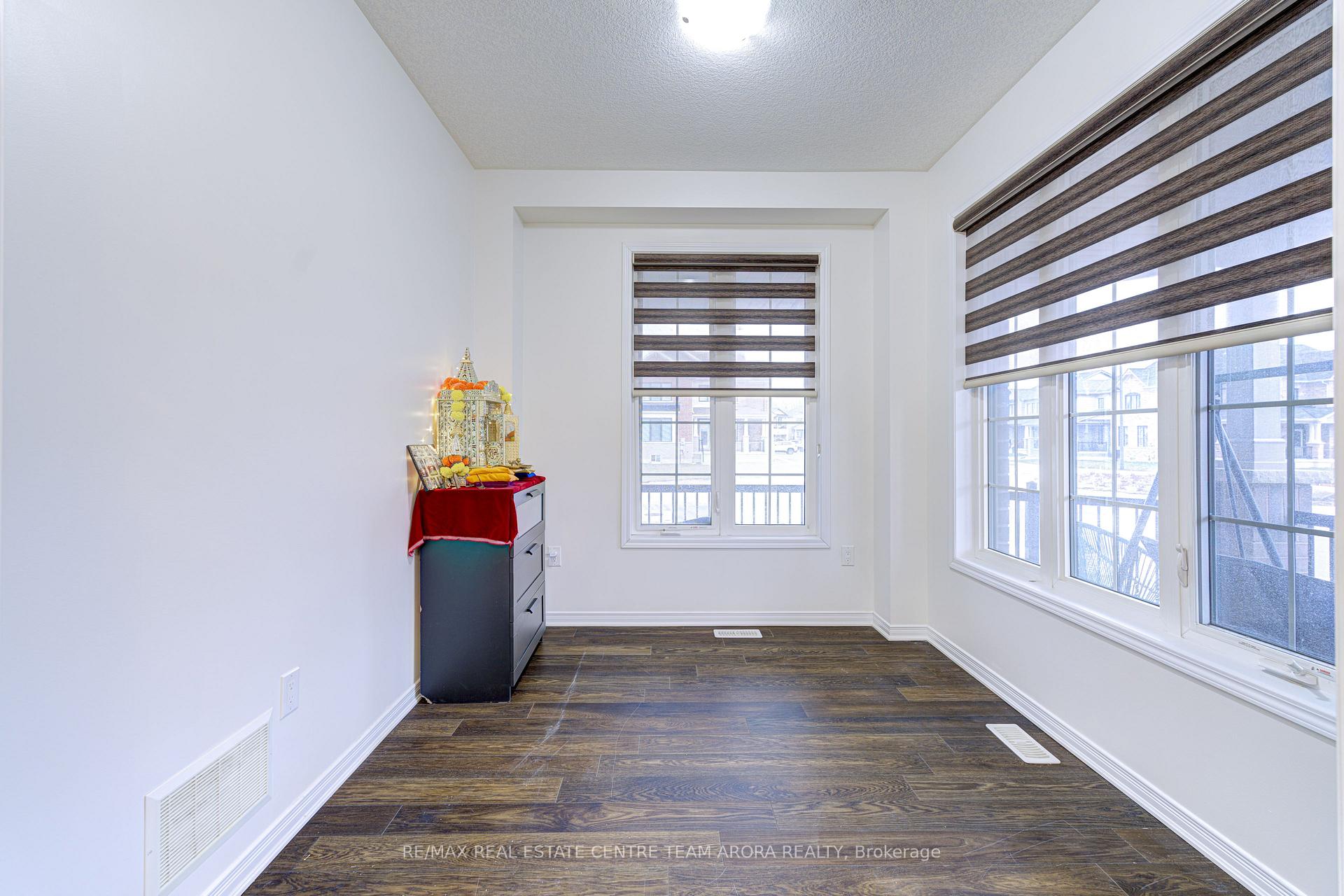 Photo 6 of 264 Bedrock Drive, Hamilton, Stoney Creek Mountain — HOMEH