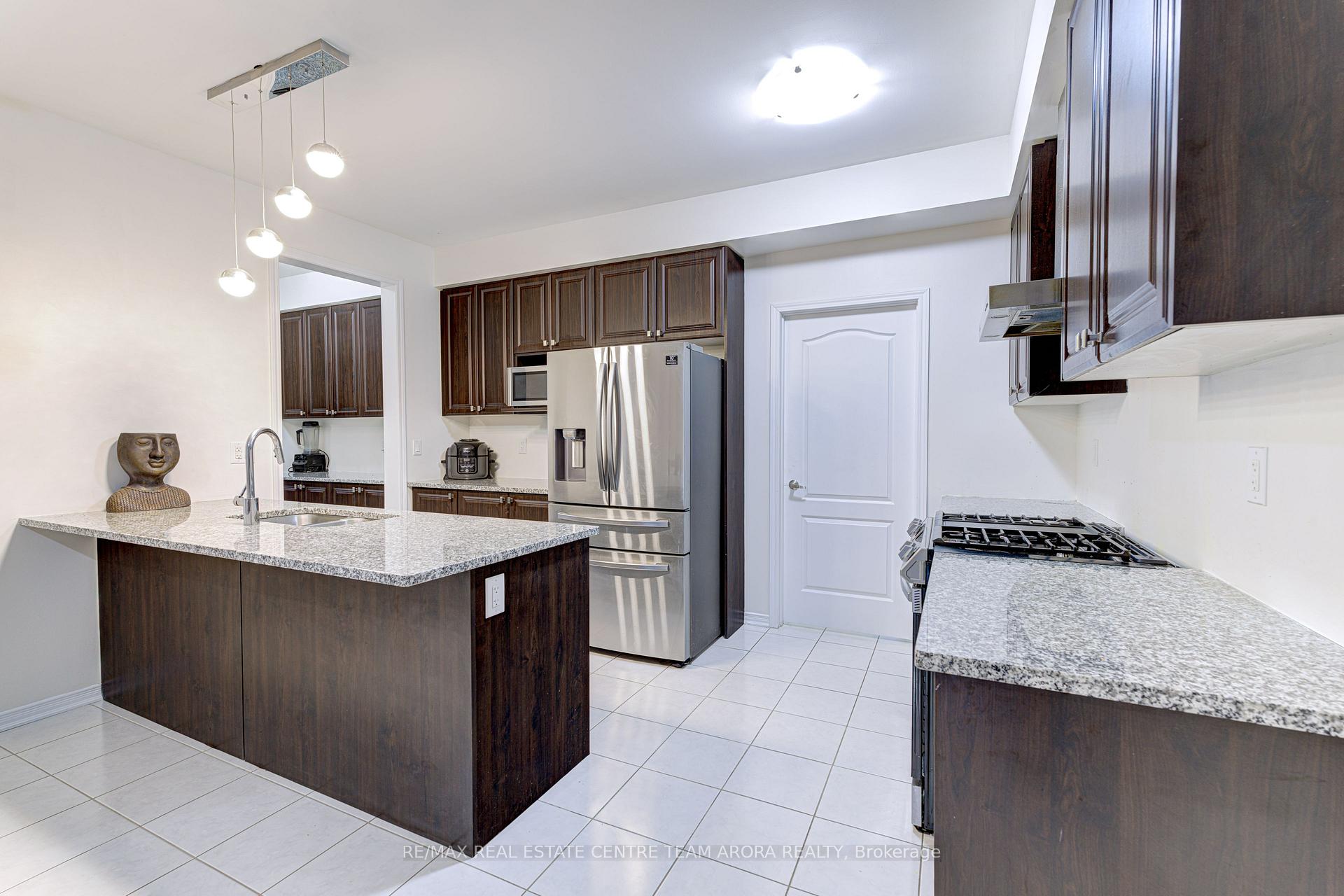Photo 18 of 264 Bedrock Drive, Hamilton, Stoney Creek Mountain — HOMEH