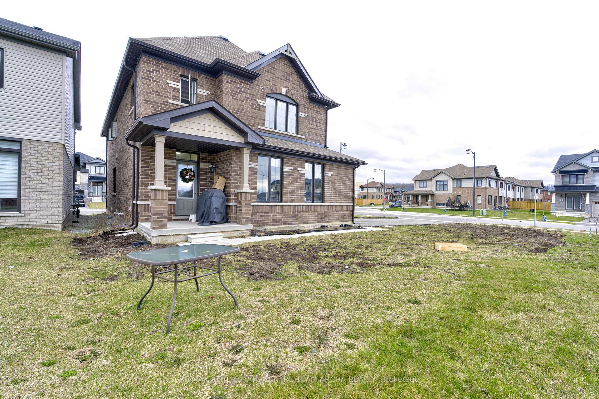 Photo 42 of 264 Bedrock Drive, Hamilton, Stoney Creek Mountain — HOMEH