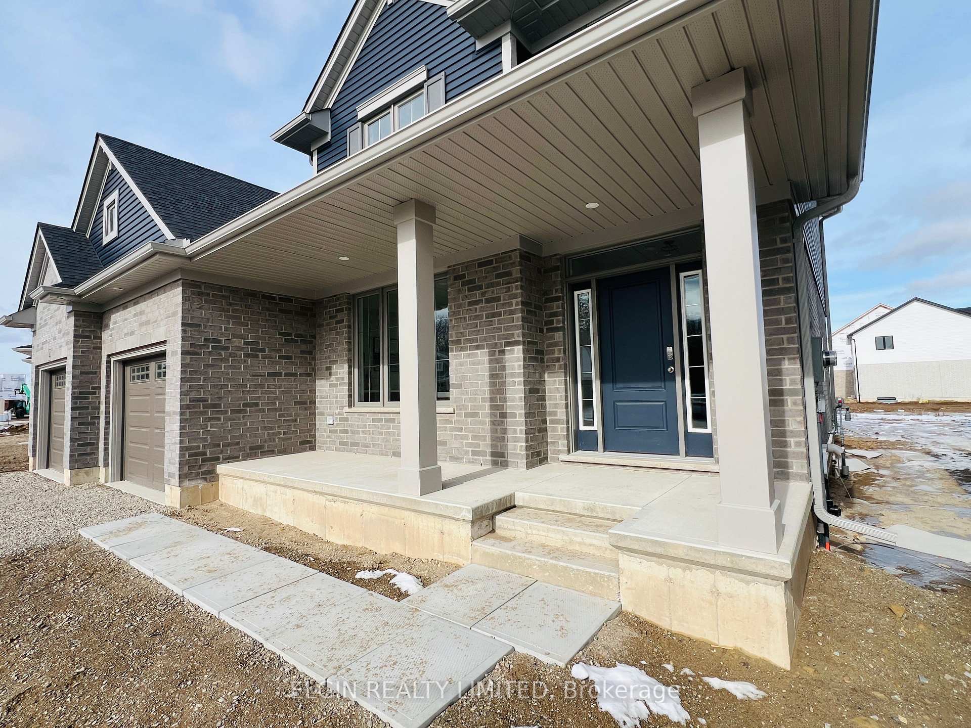 Photo 2 of 4 Hartland Circle, St. Thomas — HOMEH