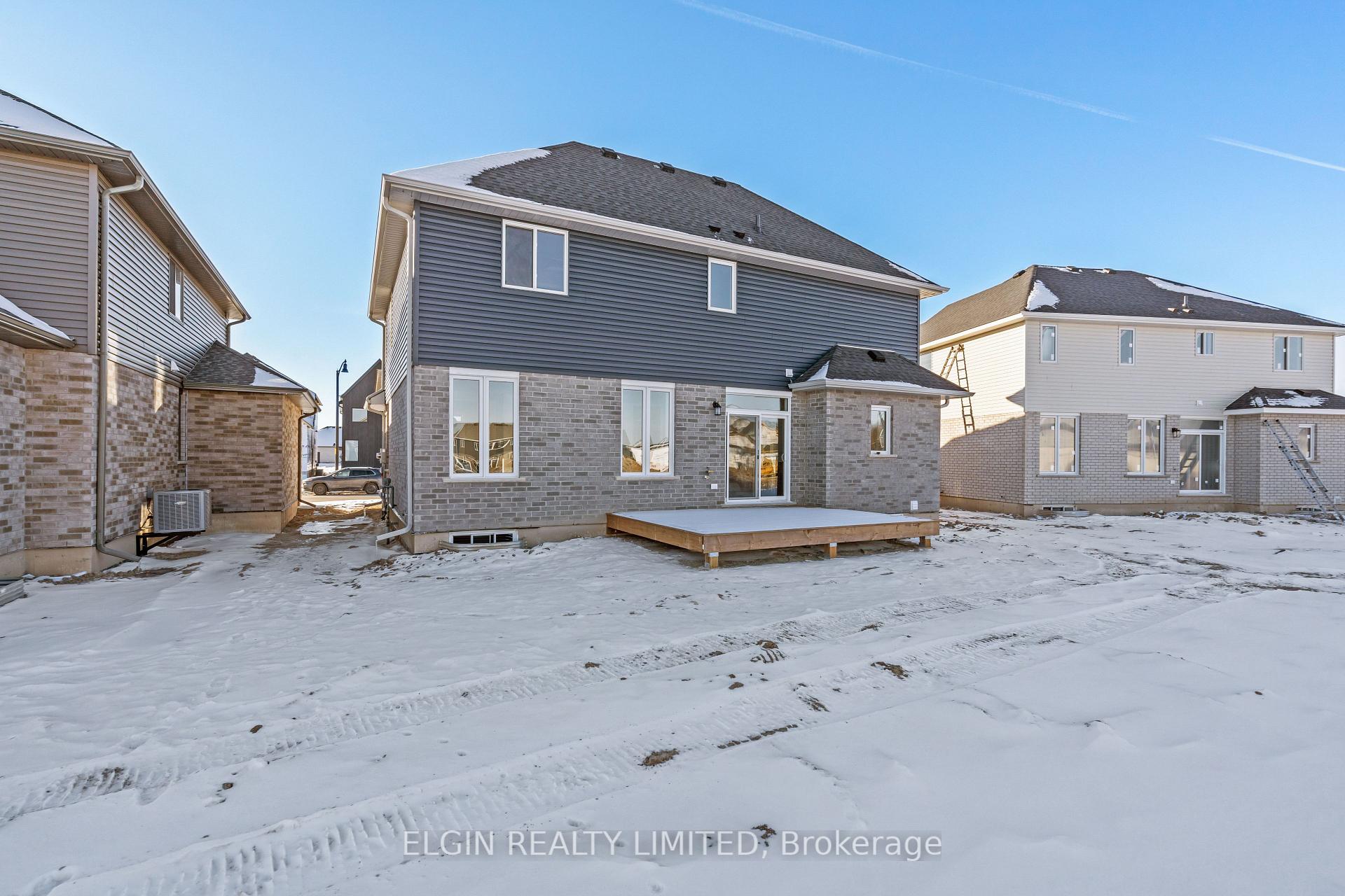 Photo 3 of 4 Hartland Circle, St. Thomas — HOMEH