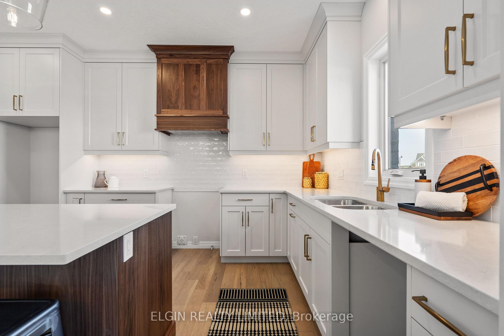 Photo 18 of 4 Hartland Circle, St. Thomas — HOMEH
