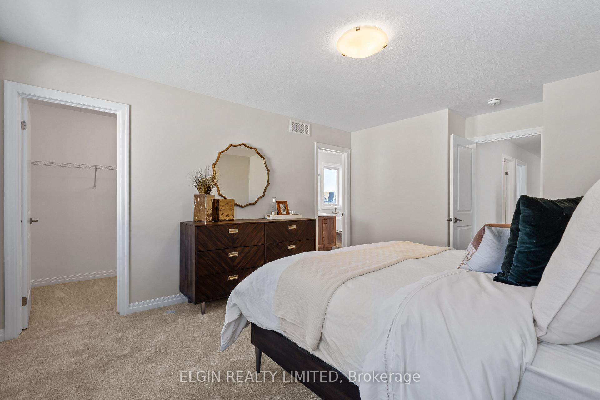 Photo 31 of 4 Hartland Circle, St. Thomas — HOMEH
