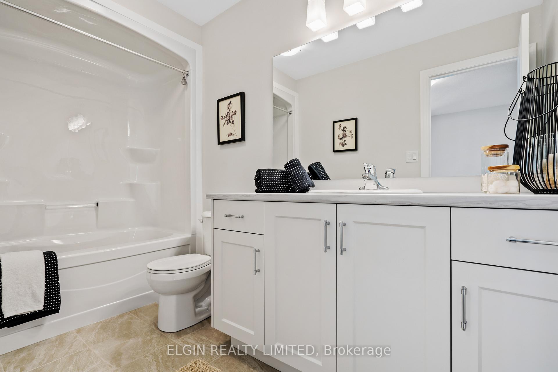 Photo 35 of 4 Hartland Circle, St. Thomas — HOMEH