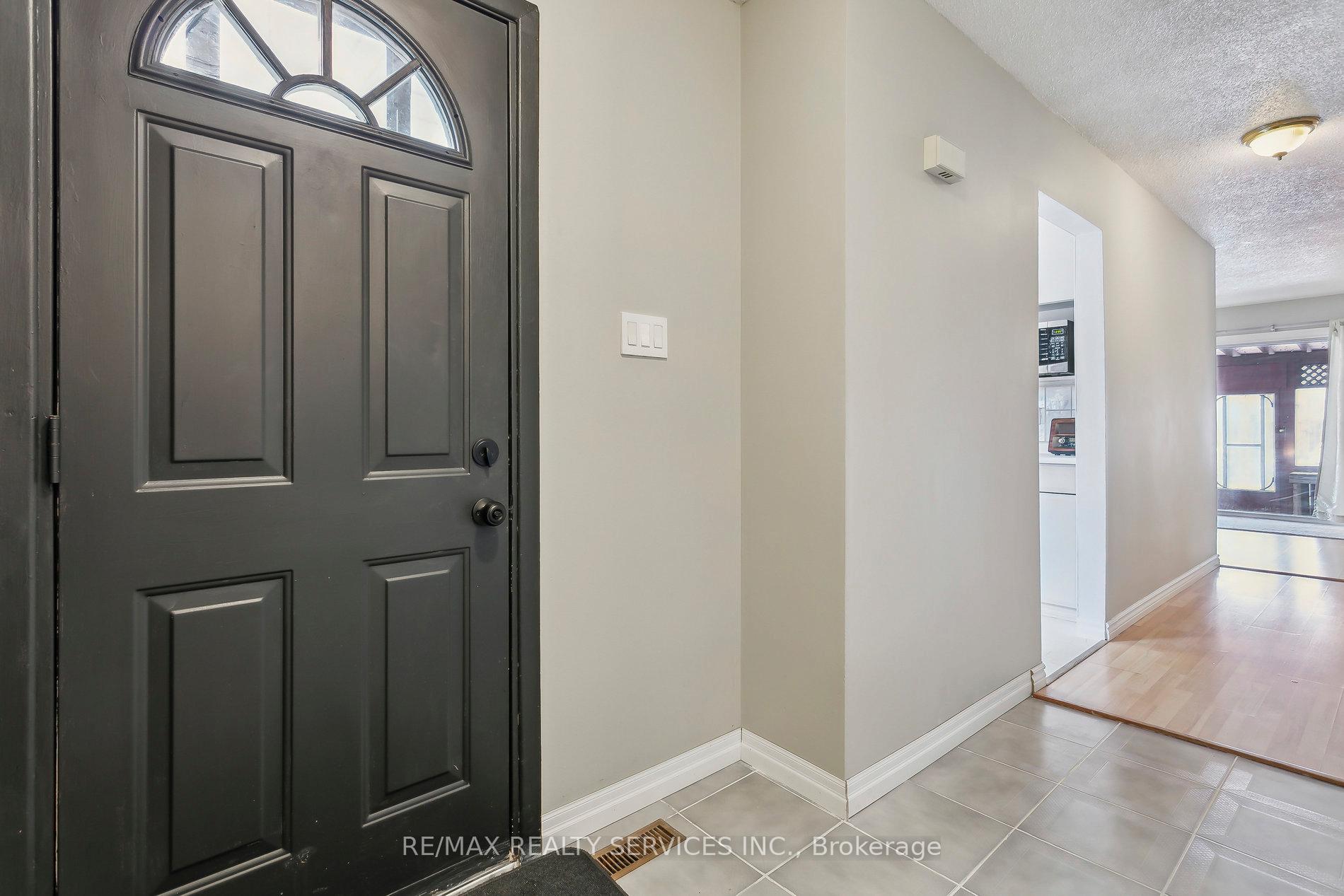 Photo 26 of 101 Greene Drive, Brampton, Madoc — HOMEH
