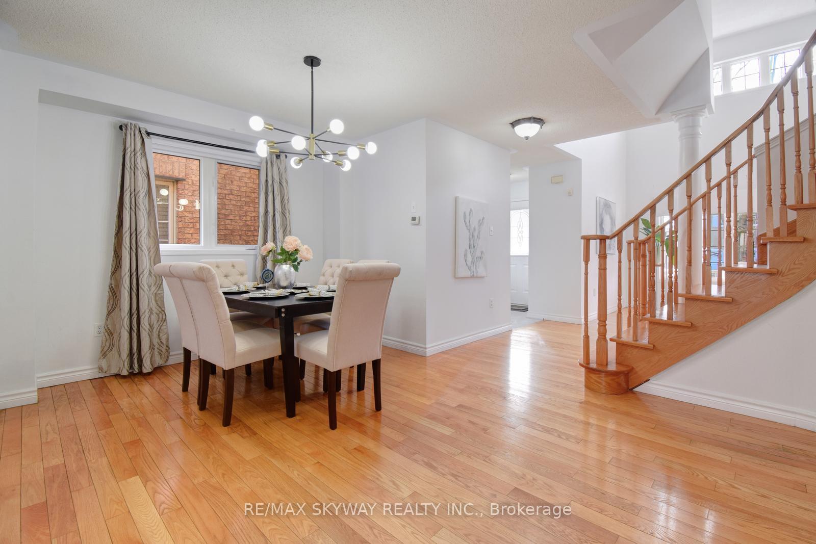 Photo 9 of 21 Badger Avenue E, Brampton, Sandringham-Wellington — HOMEH