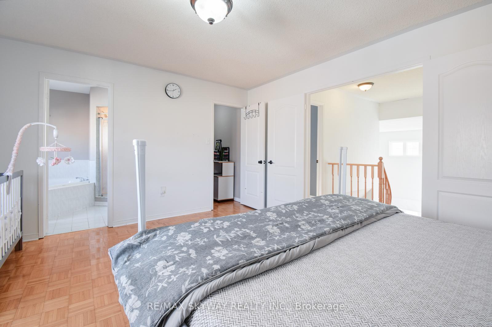 Photo 21 of 21 Badger Avenue E, Brampton, Sandringham-Wellington — HOMEH