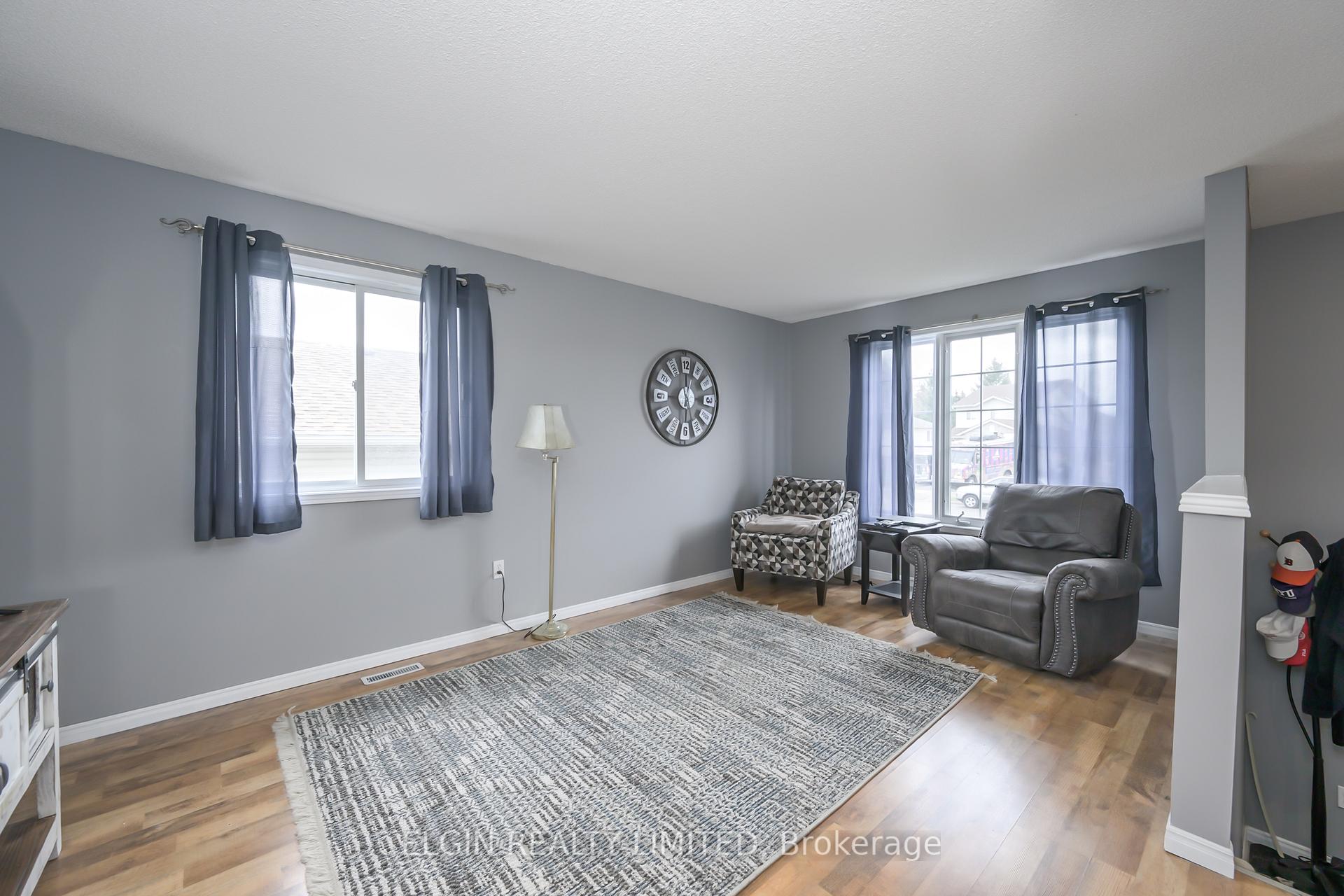 Photo 4 of 623 Highview Drive, St. Thomas — HOMEH