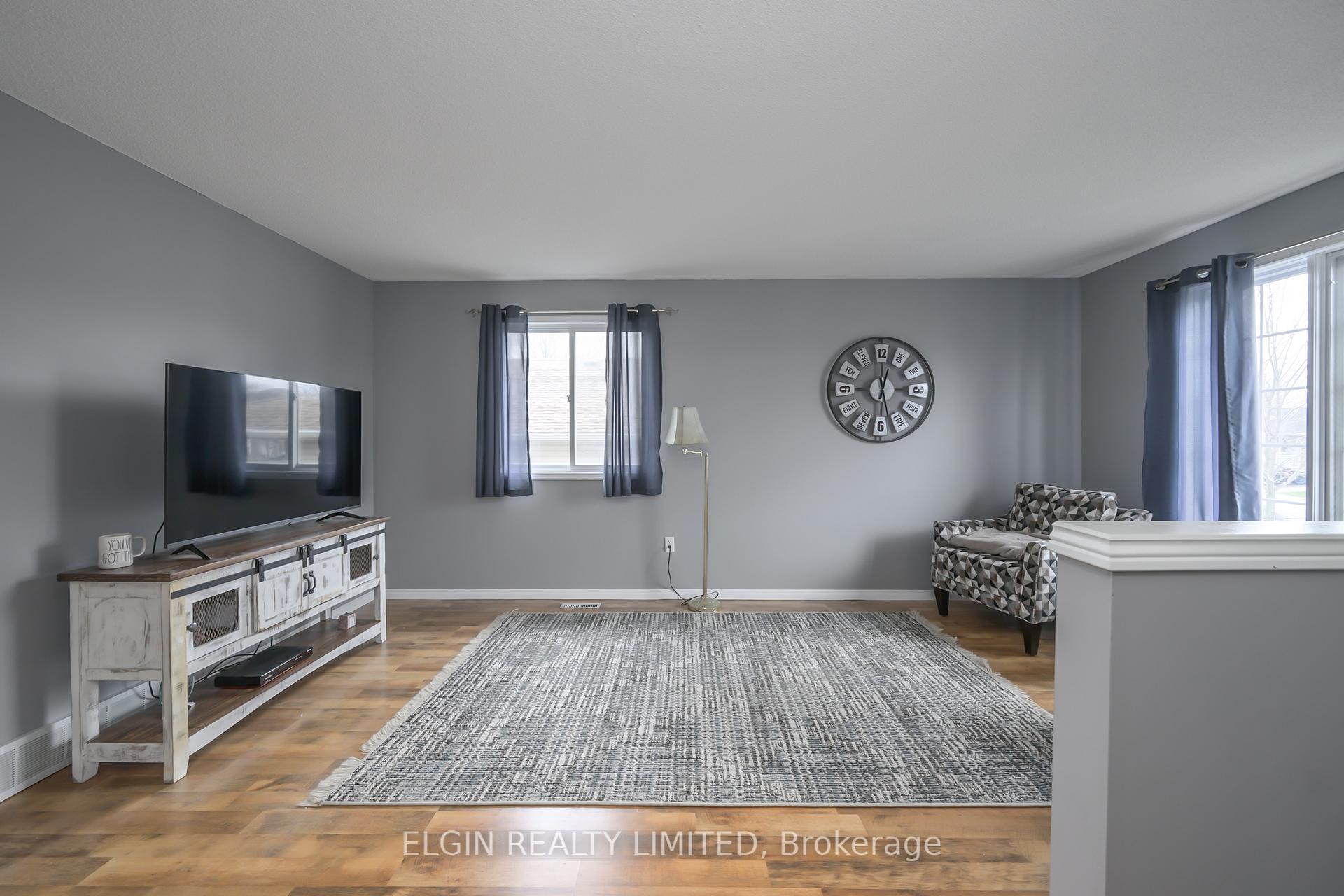 Photo 5 of 623 Highview Drive, St. Thomas — HOMEH