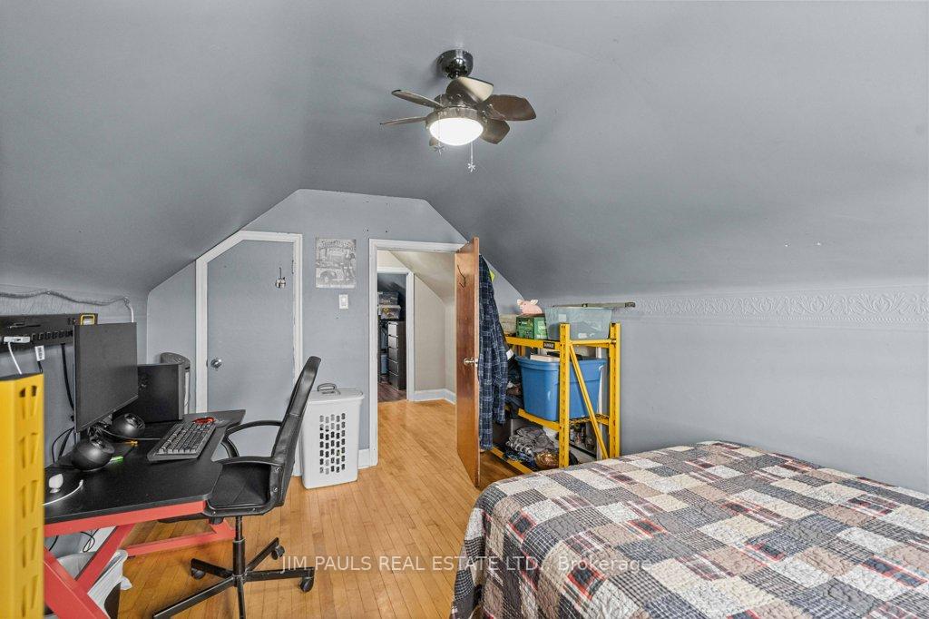 Photo 25 of 145 Weir Street N, Hamilton, Homeside — HOMEH