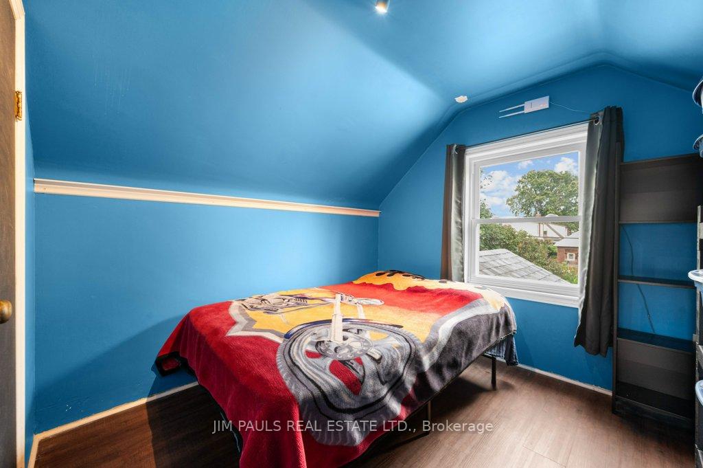 Photo 27 of 145 Weir Street N, Hamilton, Homeside — HOMEH