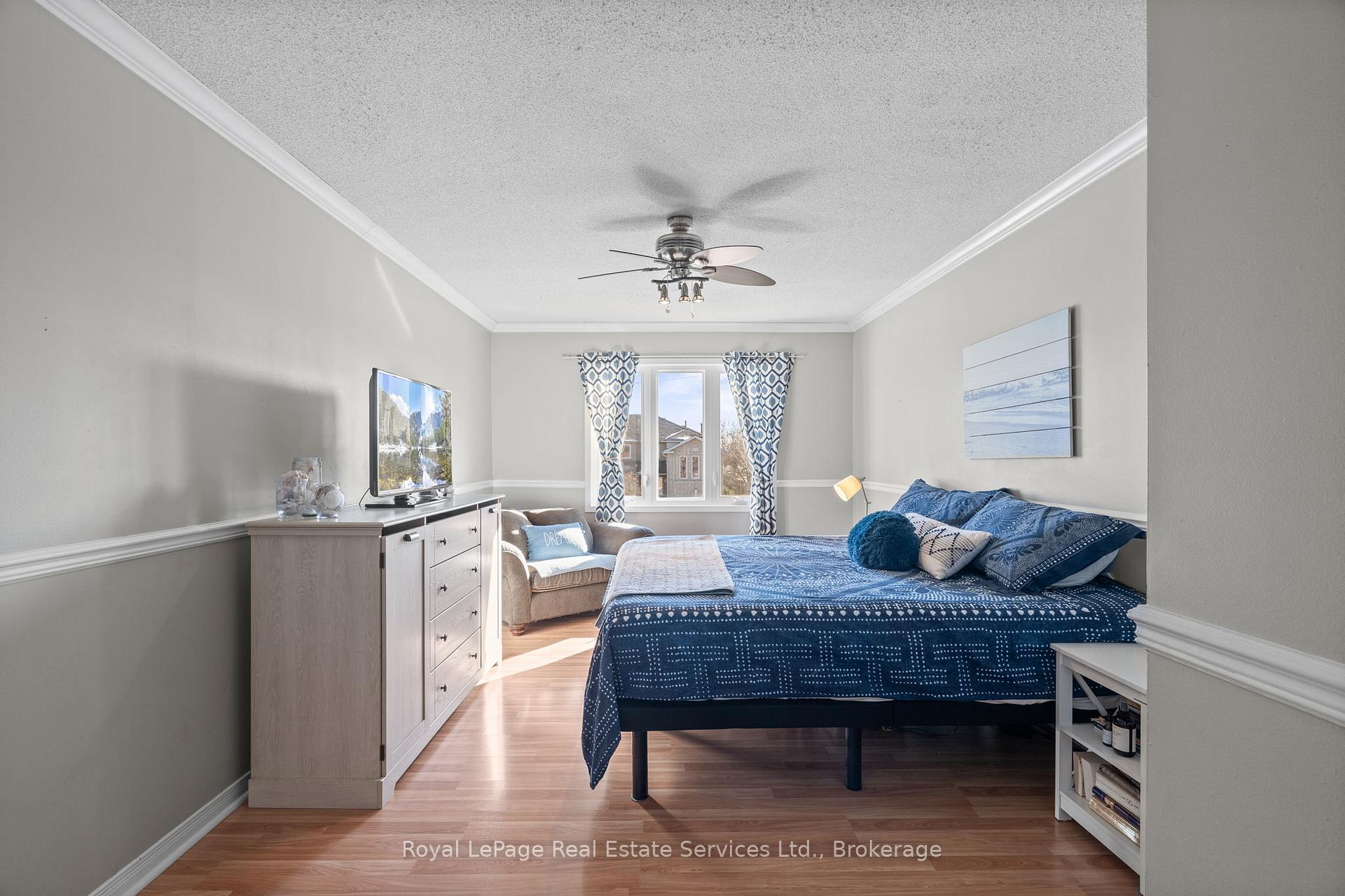 Photo 2 of 103 Niska Drive, Hamilton, Waterdown — HOMEH