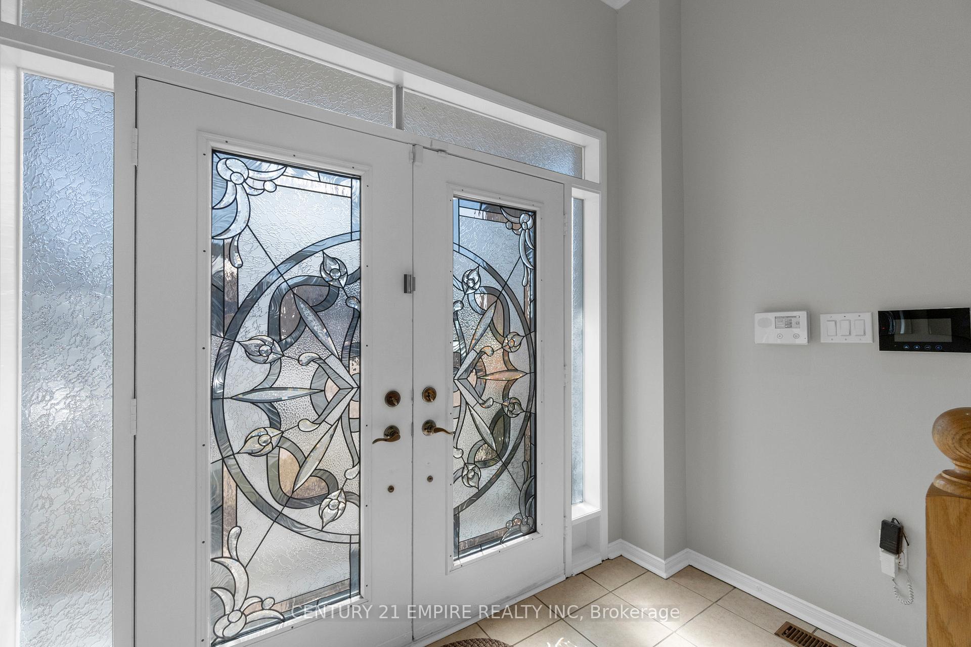 Photo 5 of 367 Edenbrook Hill Drive, Brampton, Fletcher's Meadow — HOMEH