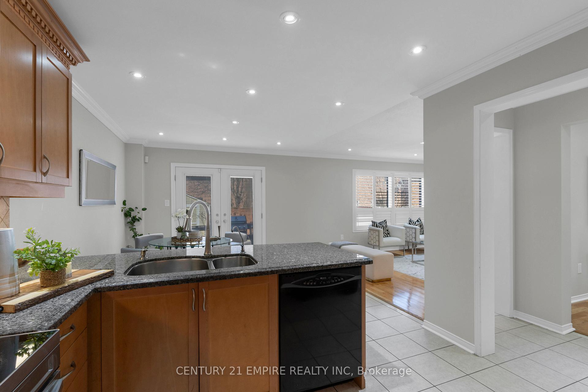 Photo 15 of 367 Edenbrook Hill Drive, Brampton, Fletcher's Meadow — HOMEH
