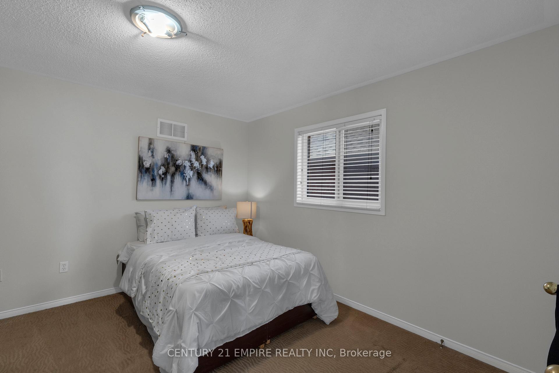 Photo 73 of 367 Edenbrook Hill Drive, Brampton, Fletcher's Meadow — HOMEH