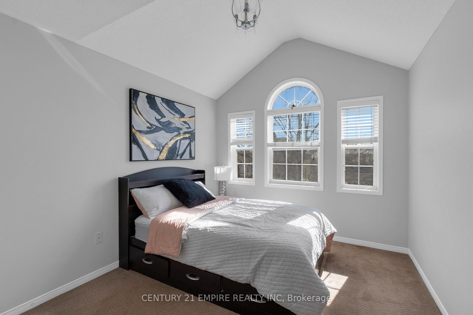 Photo 74 of 367 Edenbrook Hill Drive, Brampton, Fletcher's Meadow — HOMEH