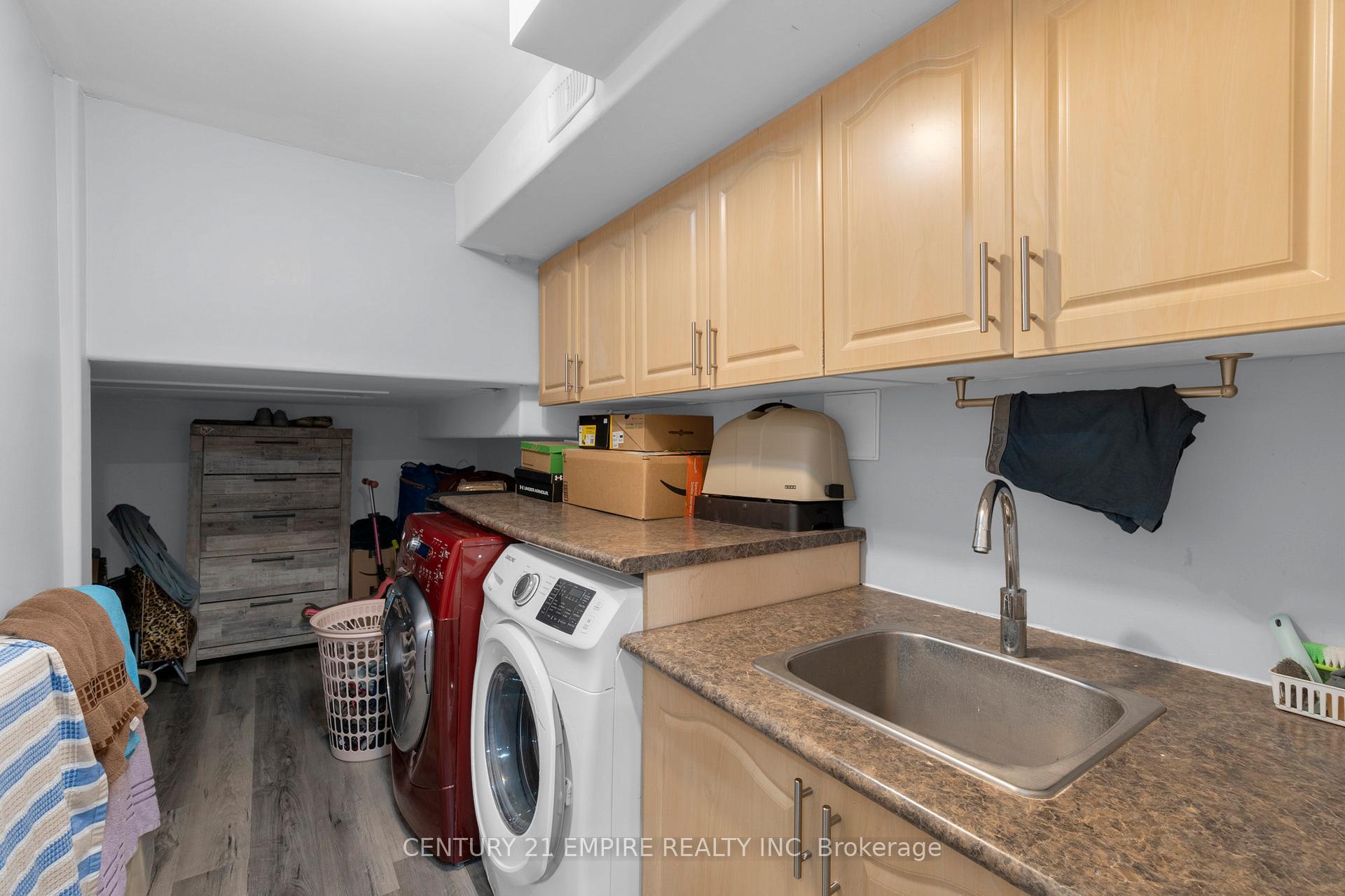 Photo 92 of 367 Edenbrook Hill Drive, Brampton, Fletcher's Meadow — HOMEH