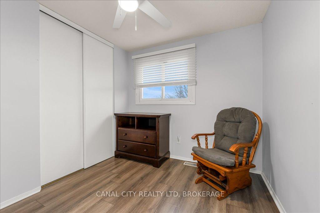Photo 11 of 18 Oakmeadow Place, St. Catharines, Lakeshore — HOMEH