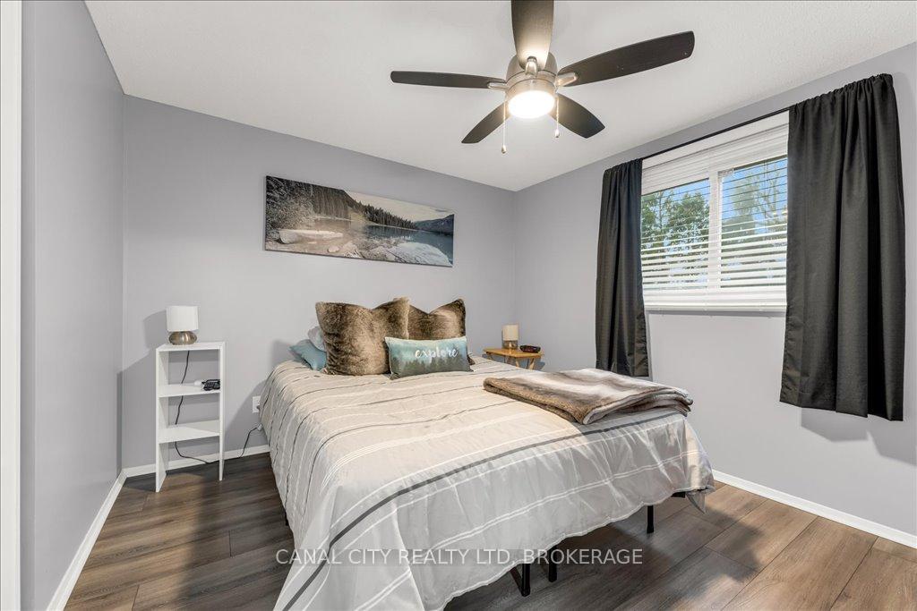 Photo 12 of 18 Oakmeadow Place, St. Catharines, Lakeshore — HOMEH