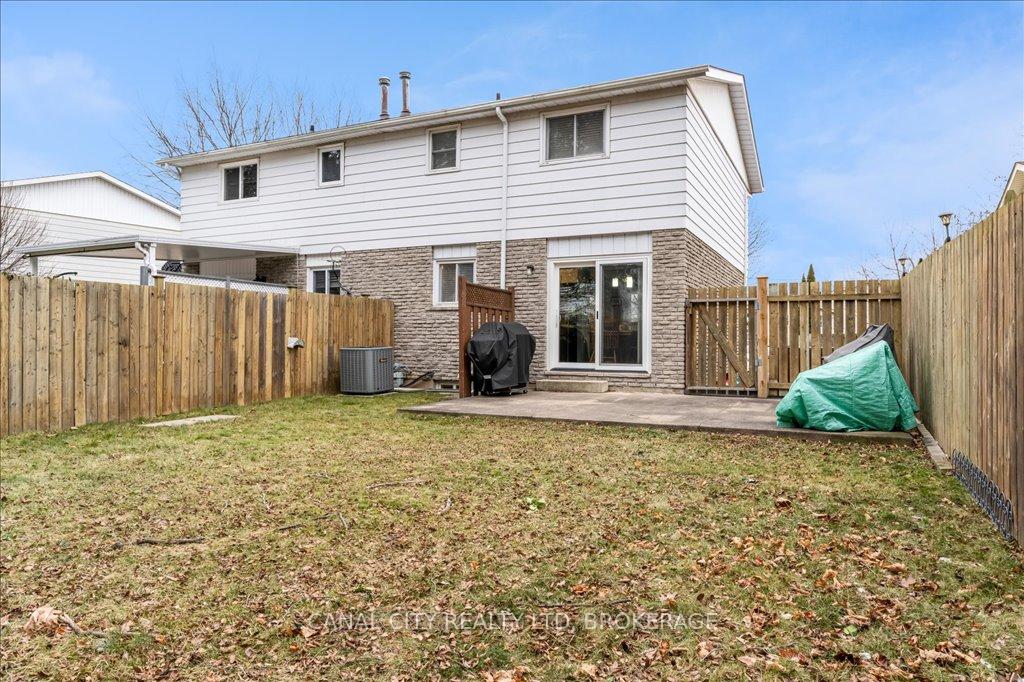 Photo 22 of 18 Oakmeadow Place, St. Catharines, Lakeshore — HOMEH