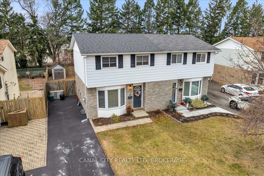 Photo 33 of 18 Oakmeadow Place, St. Catharines, Lakeshore — HOMEH