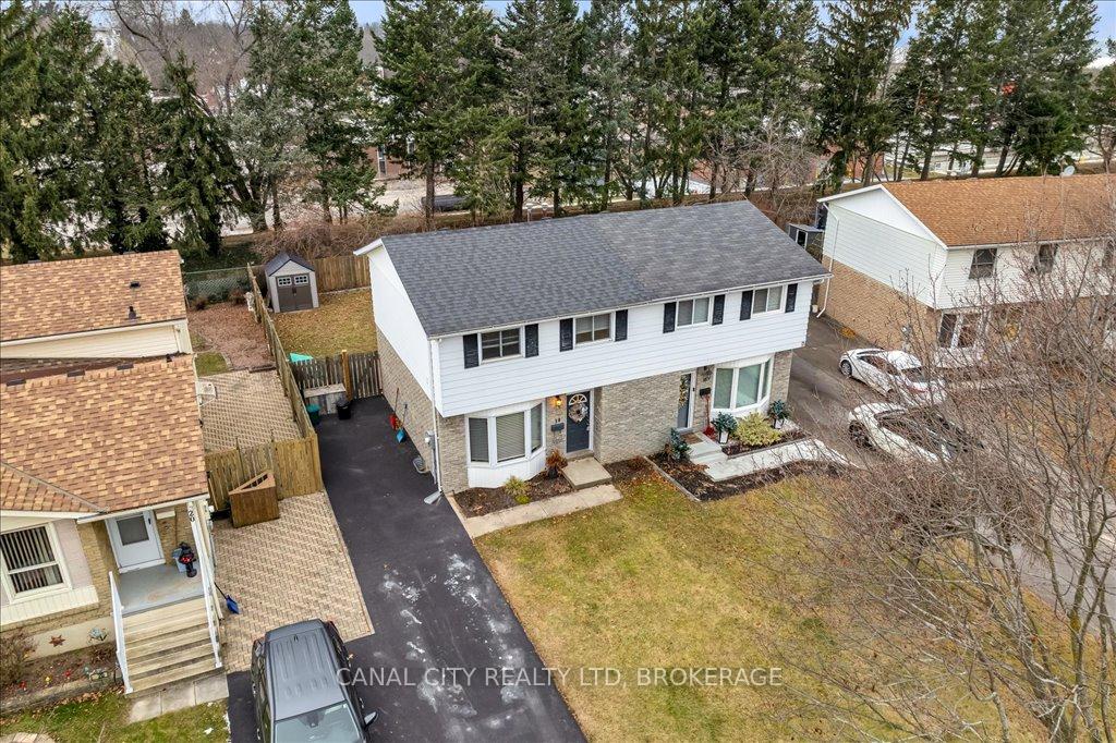 Photo 35 of 18 Oakmeadow Place, St. Catharines, Lakeshore — HOMEH