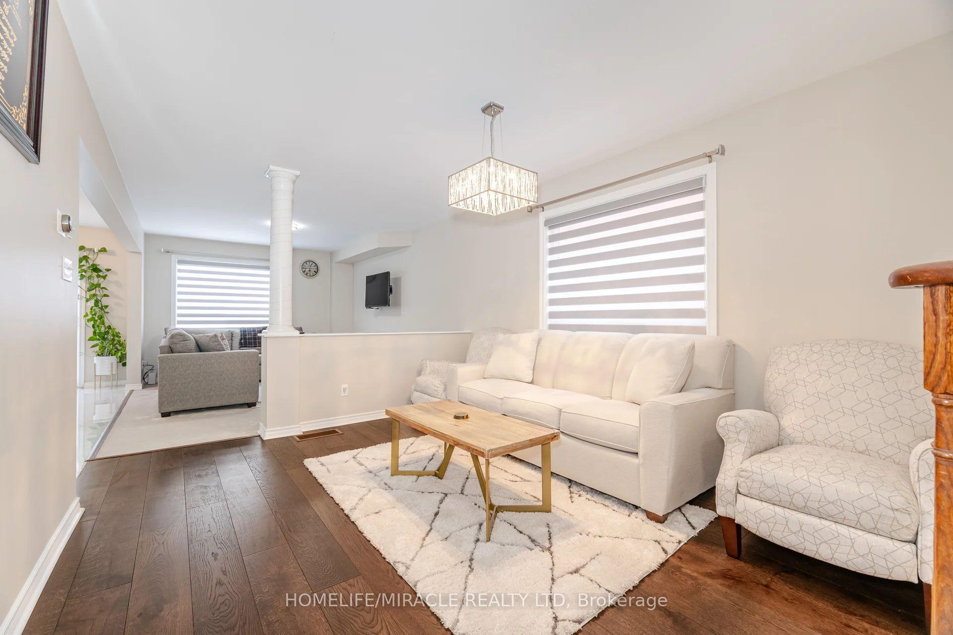 Photo 6 of 16 Hollingsworth Circle, Brampton, Fletcher's Meadow — HOMEH