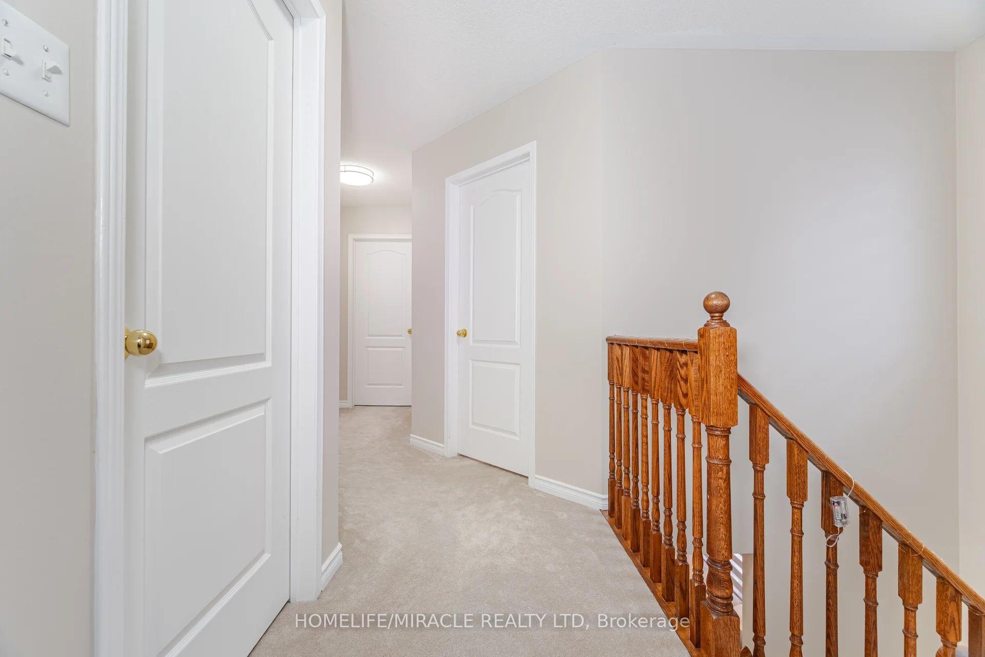 Photo 21 of 16 Hollingsworth Circle, Brampton, Fletcher's Meadow — HOMEH