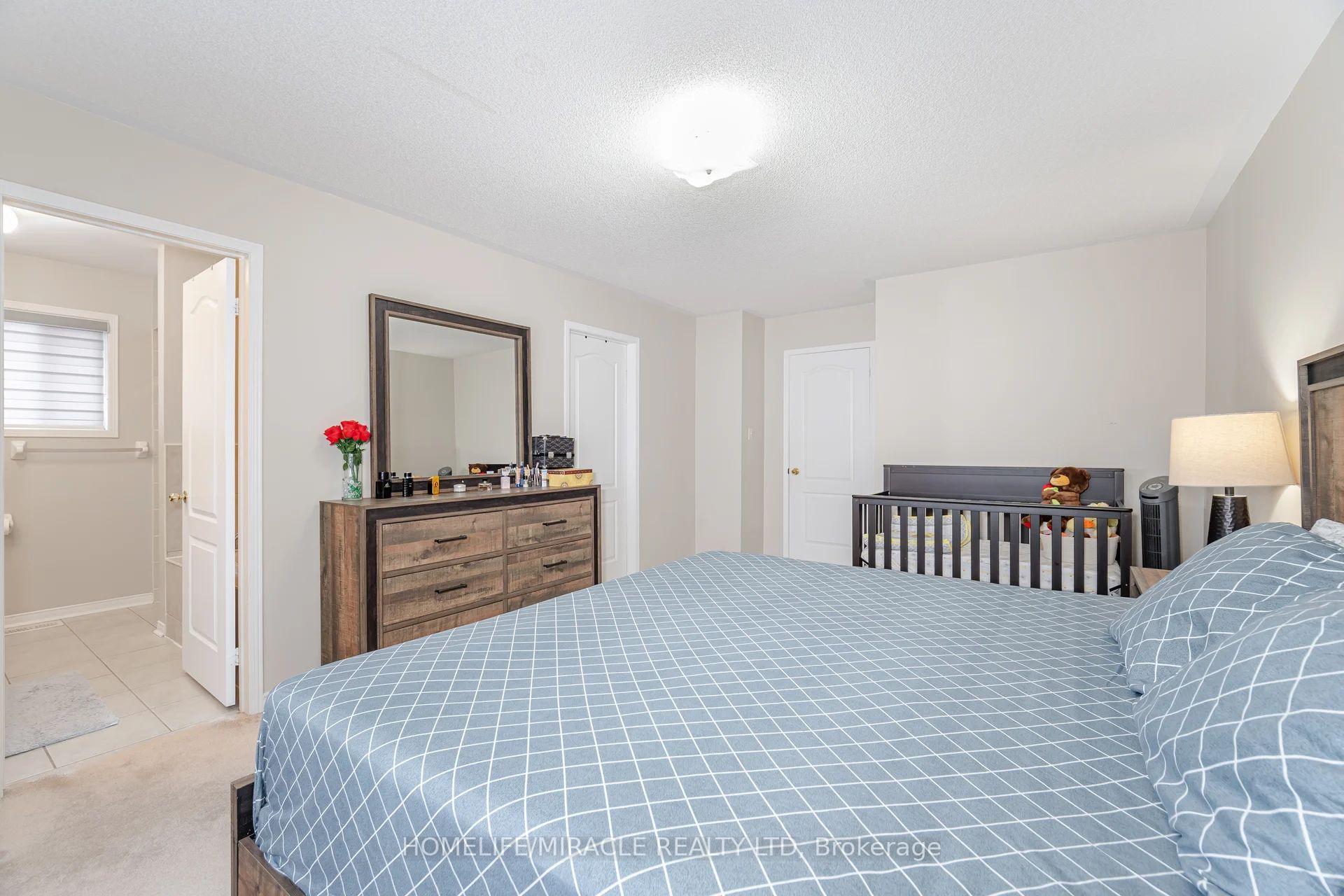 Photo 24 of 16 Hollingsworth Circle, Brampton, Fletcher's Meadow — HOMEH