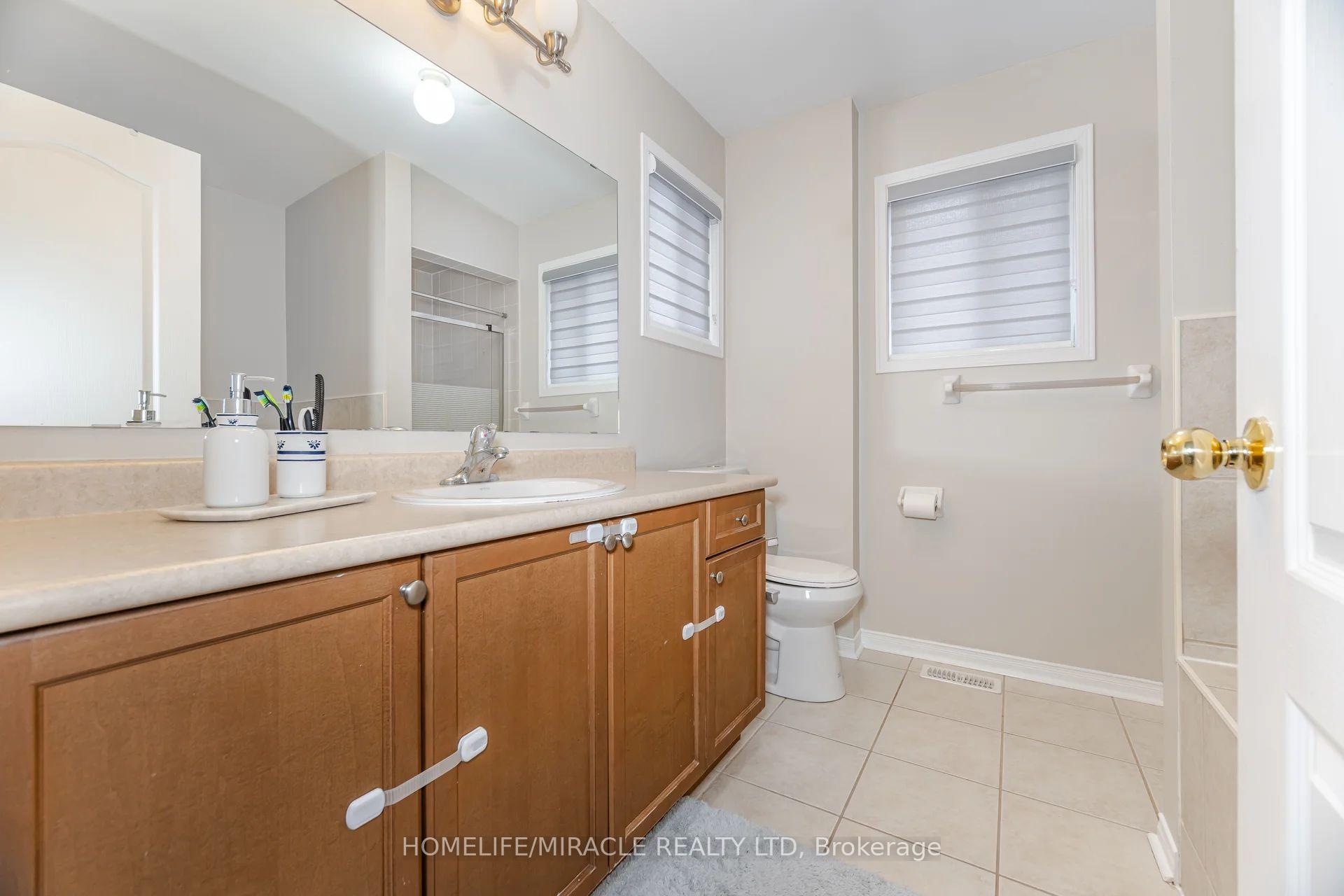 Photo 25 of 16 Hollingsworth Circle, Brampton, Fletcher's Meadow — HOMEH
