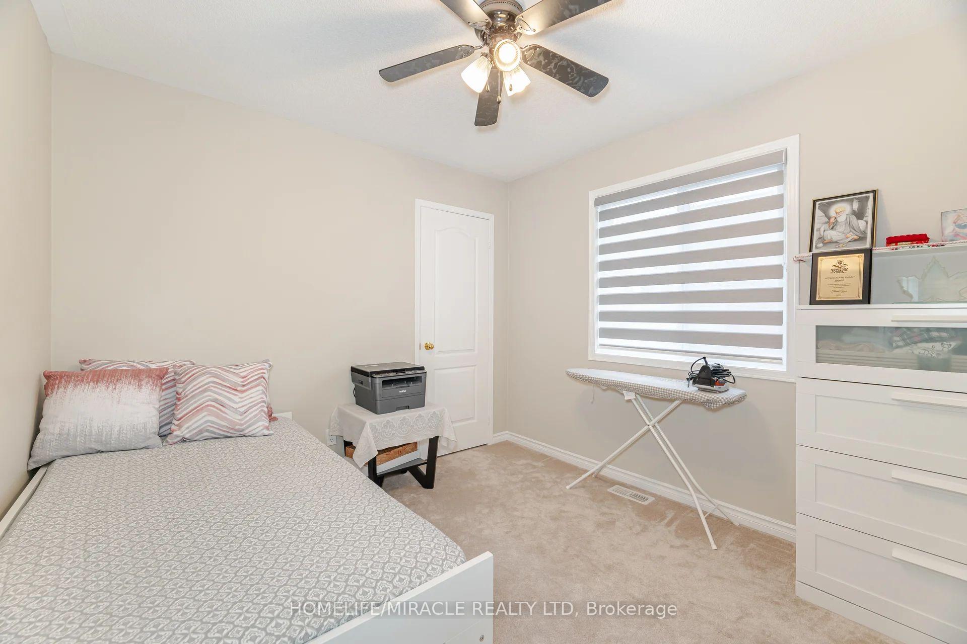 Photo 32 of 16 Hollingsworth Circle, Brampton, Fletcher's Meadow — HOMEH