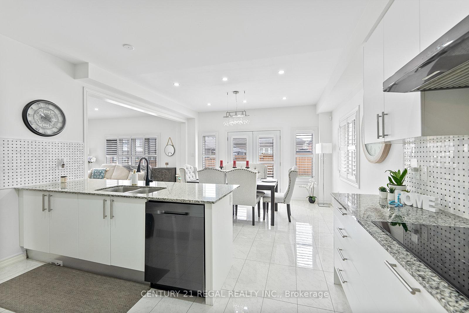 Photo 9 of 38 Lyle Drive, Clarington, Bowmanville — HOMEH