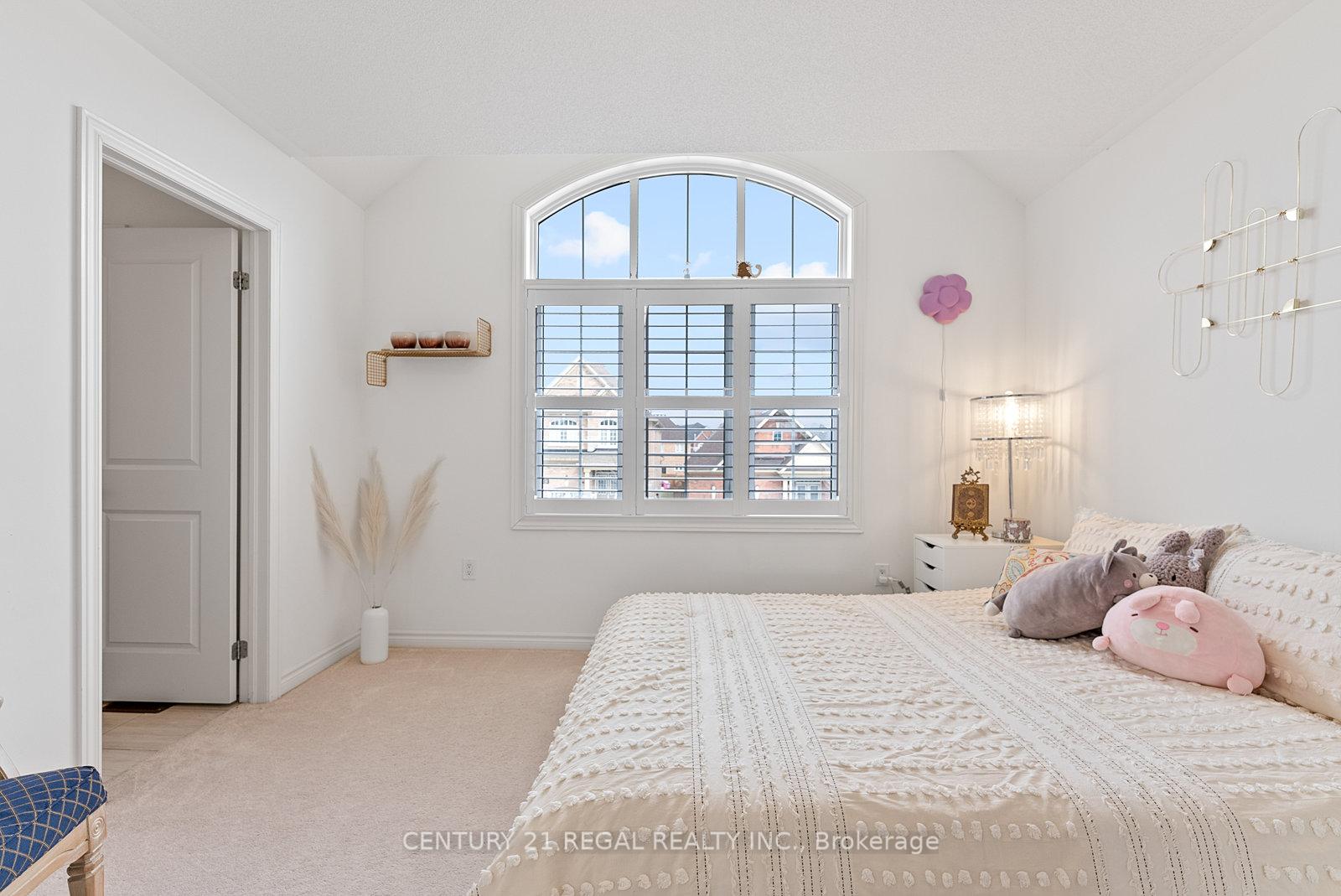 Photo 36 of 38 Lyle Drive, Clarington, Bowmanville — HOMEH