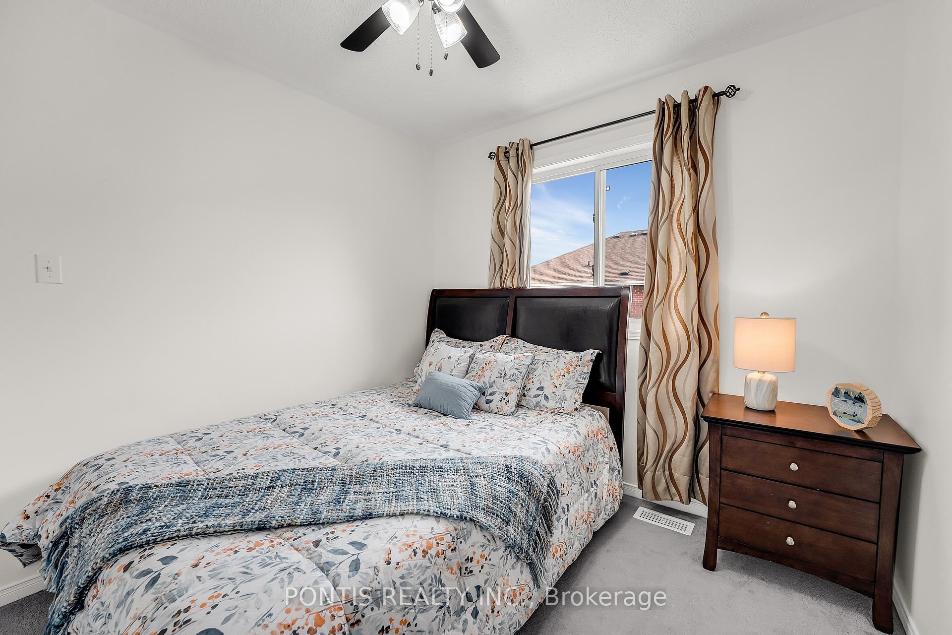 Photo 22 of 22 Mistdale Crescent, Brampton, Fletcher's Meadow — HOMEH