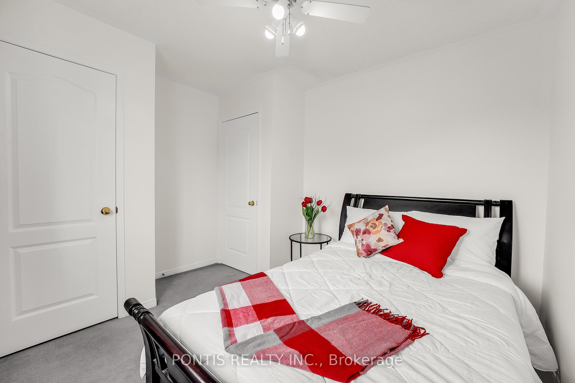 Photo 24 of 22 Mistdale Crescent, Brampton, Fletcher's Meadow — HOMEH