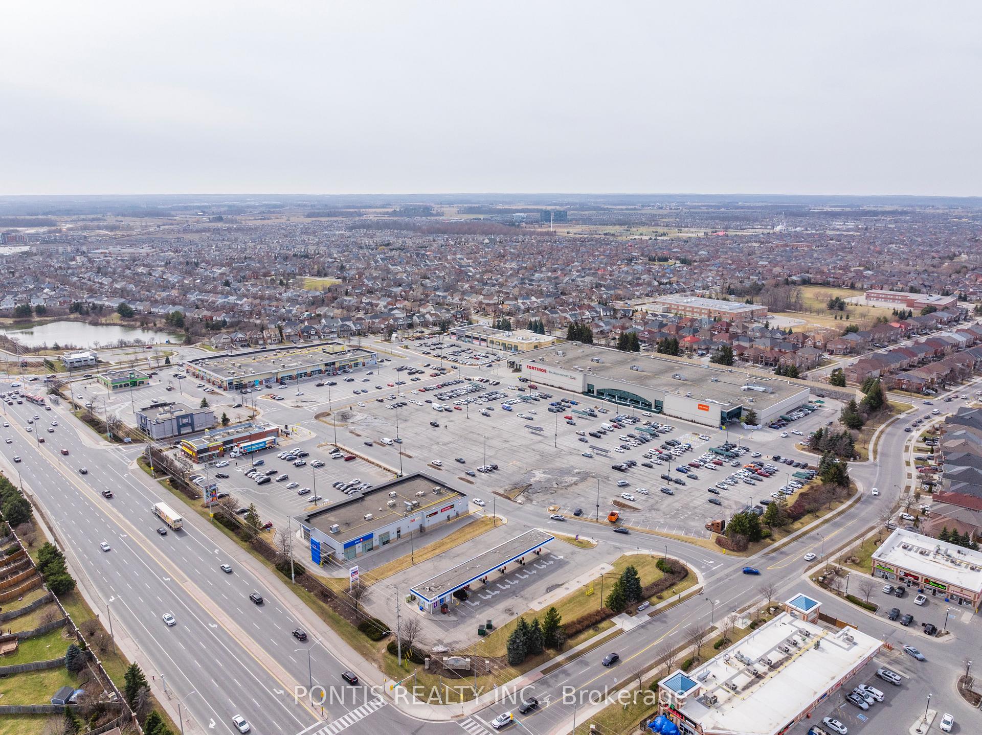 Photo 46 of 22 Mistdale Crescent, Brampton, Fletcher's Meadow — HOMEH