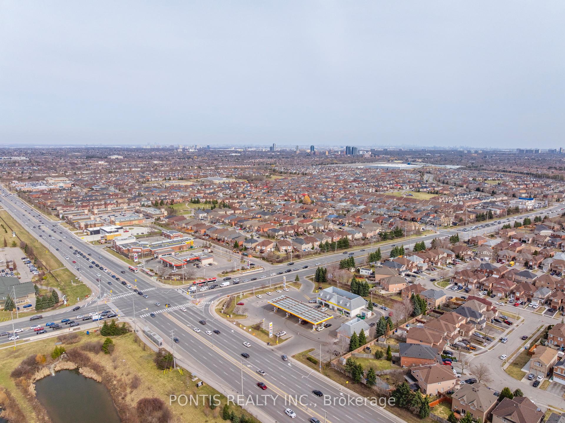 Photo 48 of 22 Mistdale Crescent, Brampton, Fletcher's Meadow — HOMEH