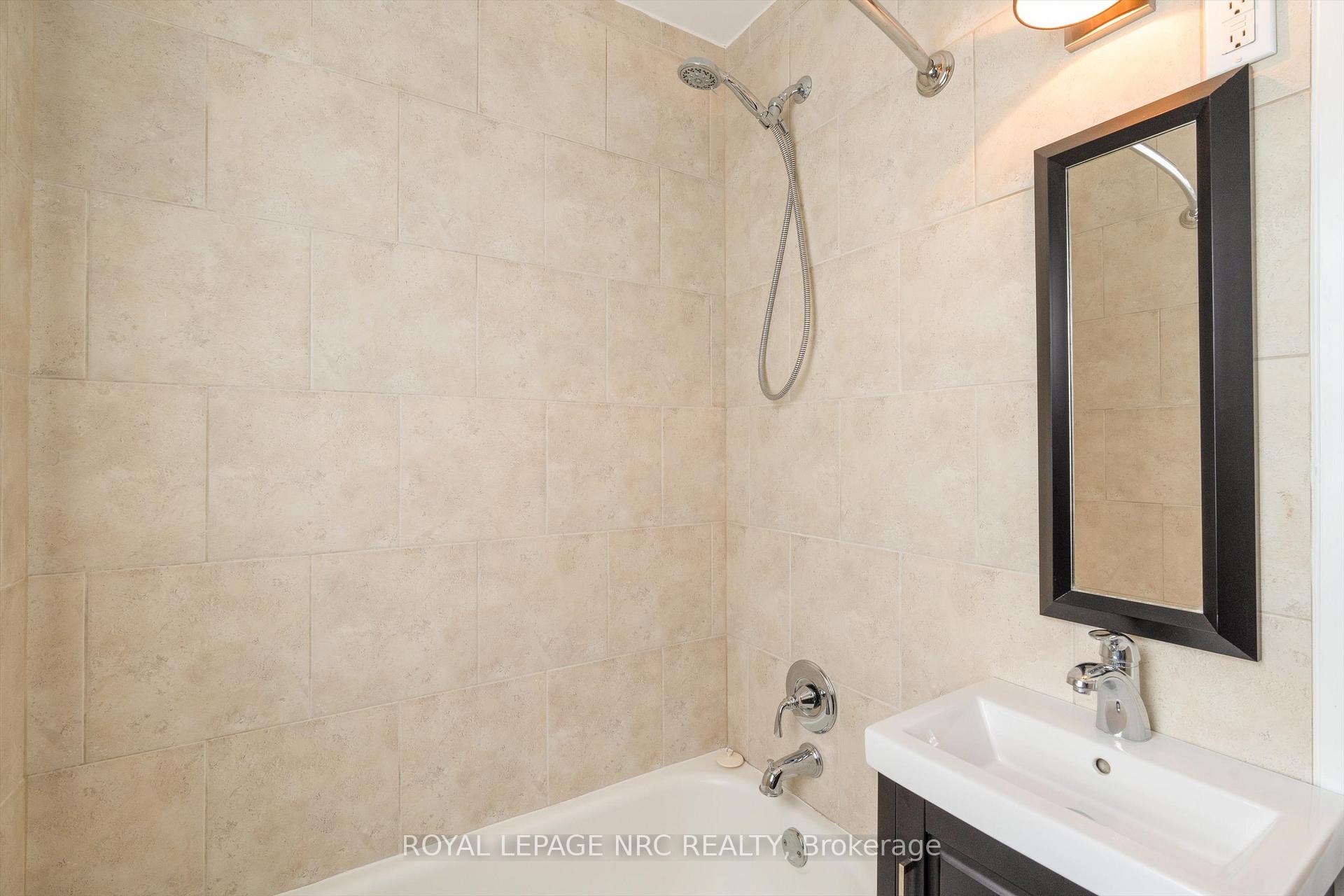 Photo 16 of 16 Admiral Road, St. Catharines, Secord Woods — HOMEH
