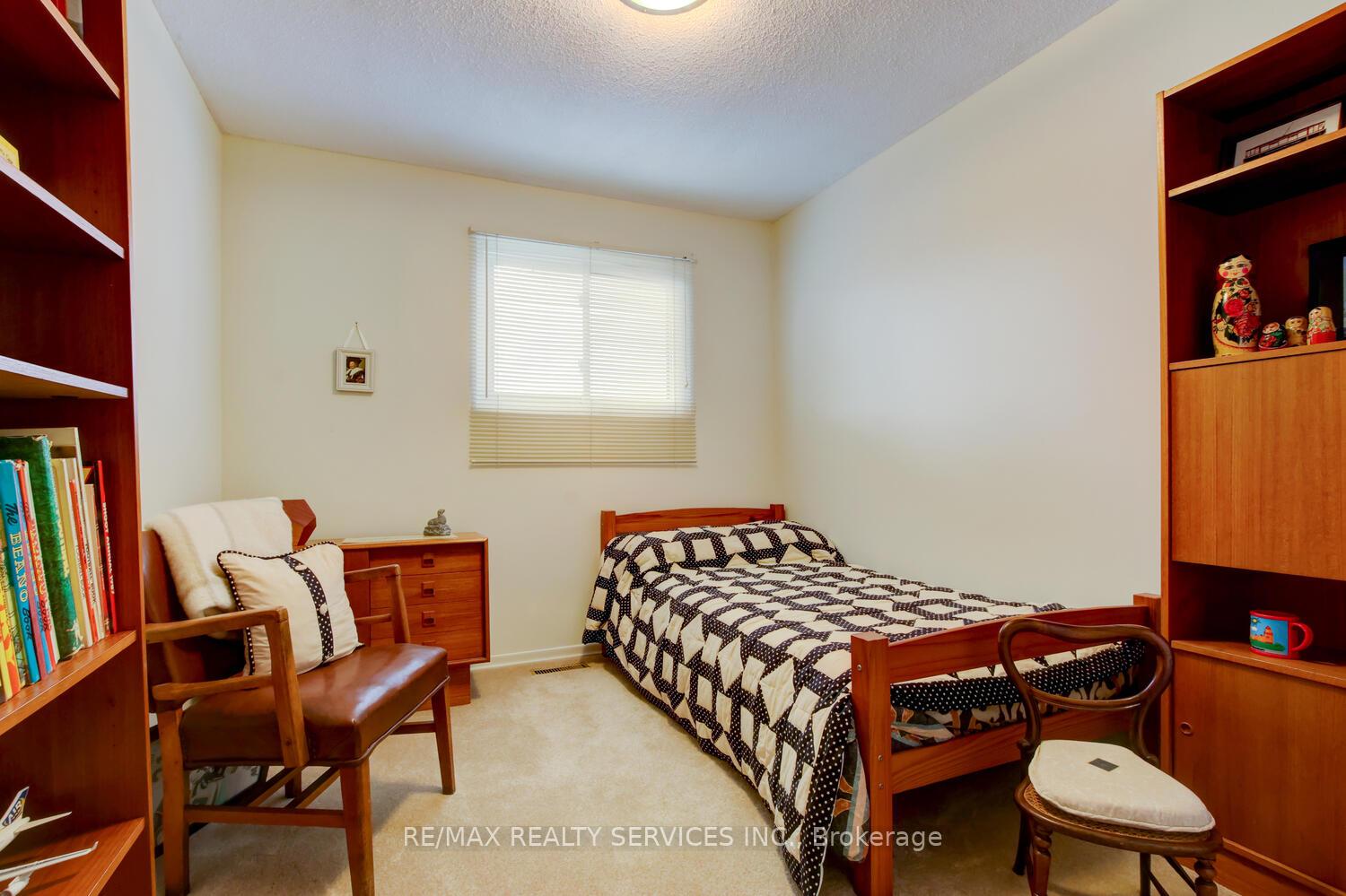 Photo 19 of 82 Horne Drive, Brampton, Brampton North — HOMEH